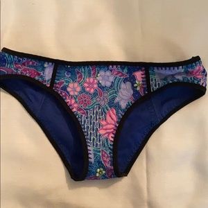 Bathing suite bottoms